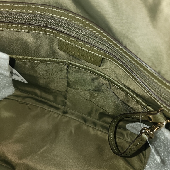 Michael Kors Graphite Kelsey Tote - Picture 2 of 9